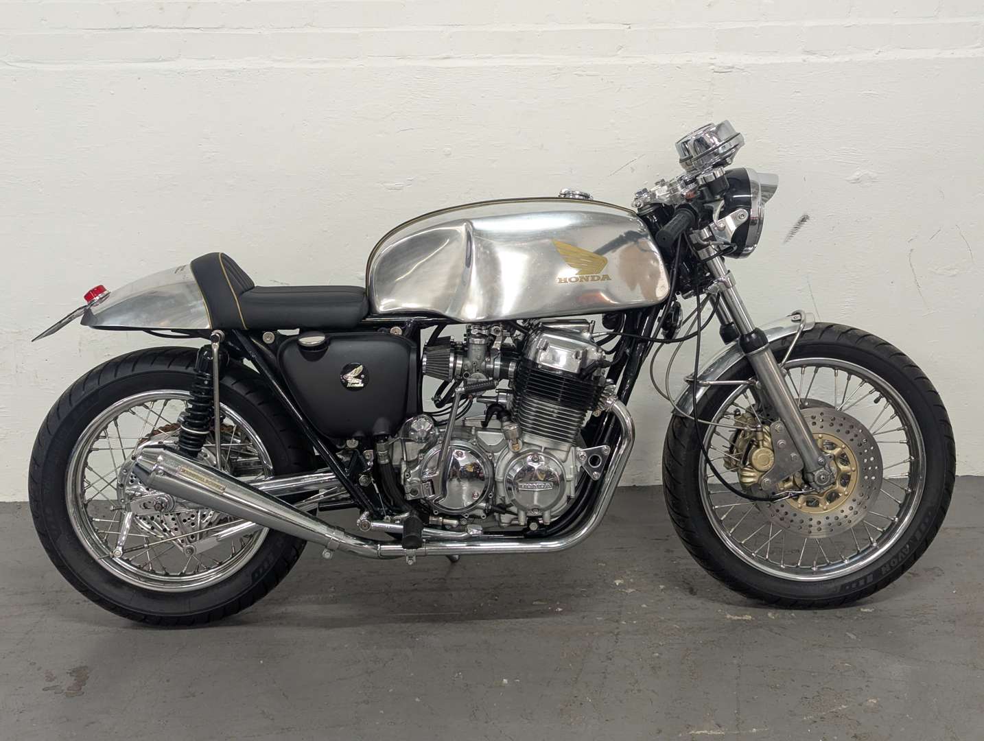 1969-1971 CB750Four K0/K1 リプロダクション テールライトASSY 0045